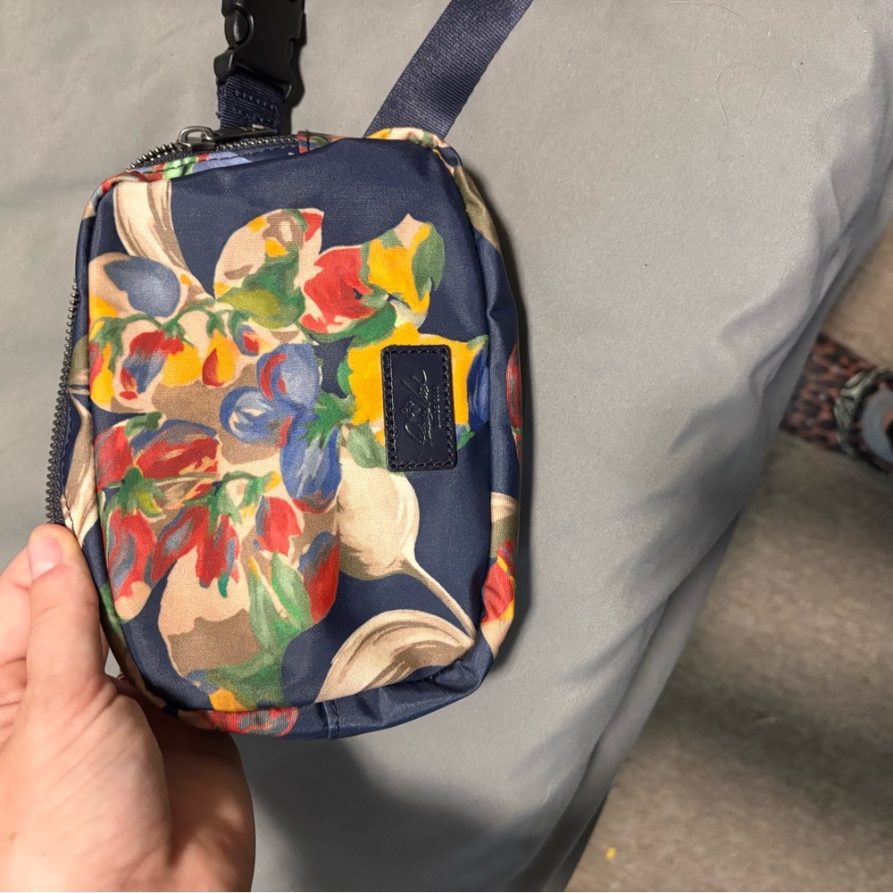Patricia Nash Floral Travel Bag - Multicolor